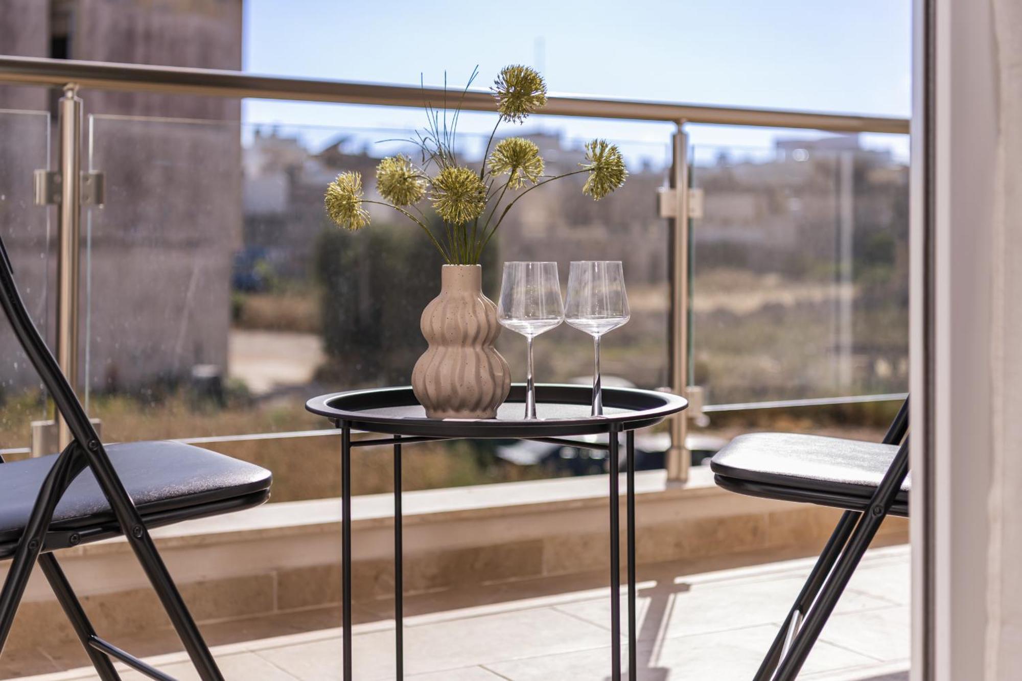 Your Overseas Home In Malta! Zabbar Экстерьер фото
